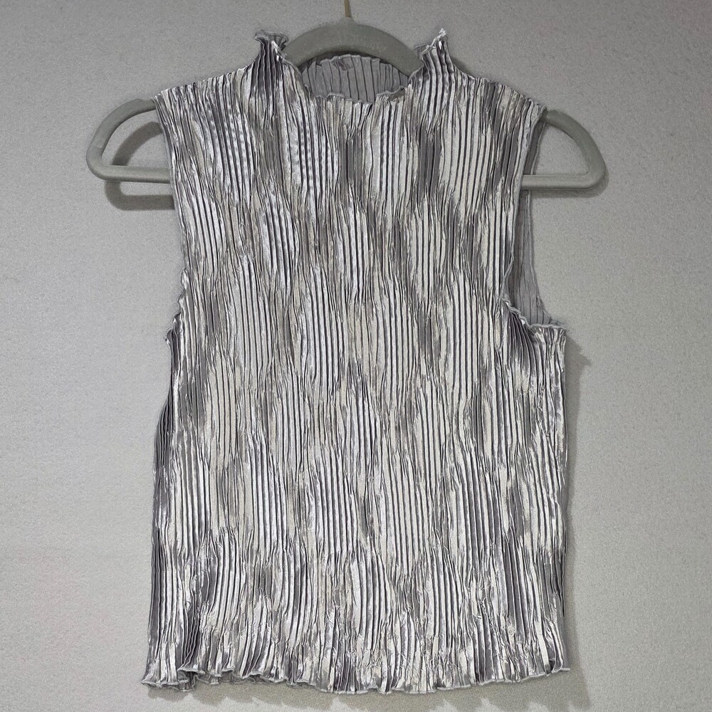 VTG Blouseworks Silver Metallic Pleated Mock Neck Top — Size L